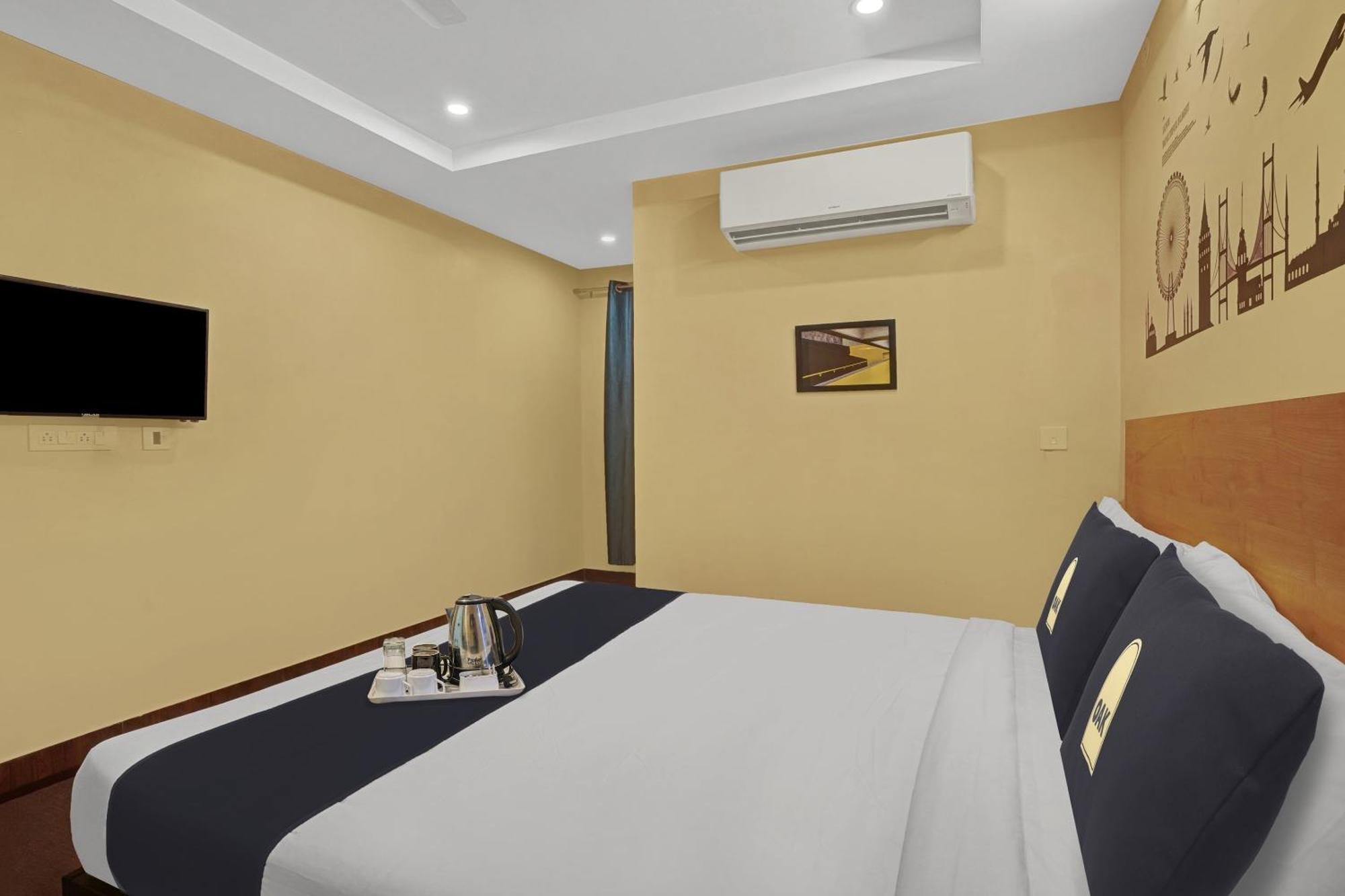 Capital O De Alphabet Kakinada Hotel Kültér fotó