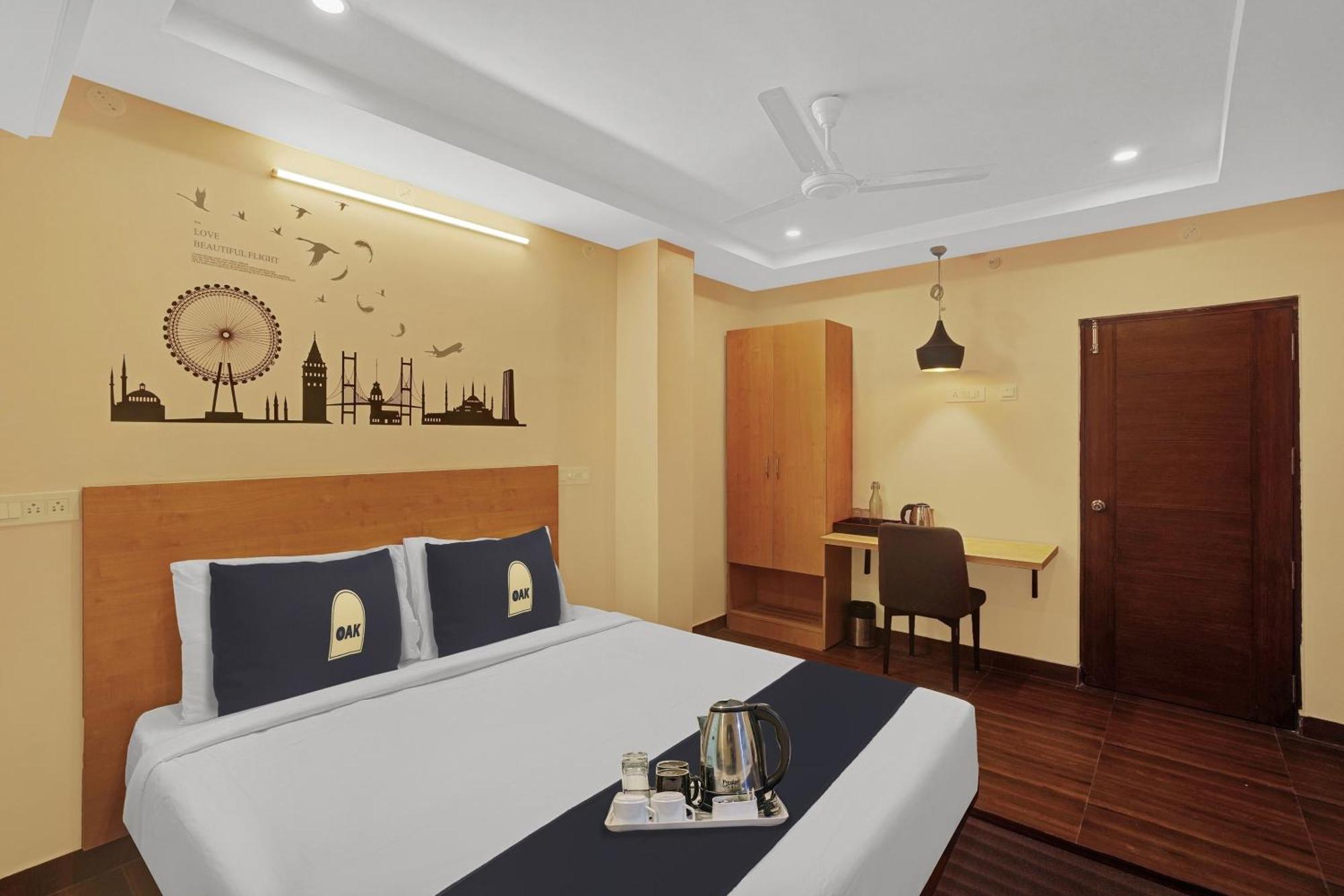 Capital O De Alphabet Kakinada Hotel Kültér fotó