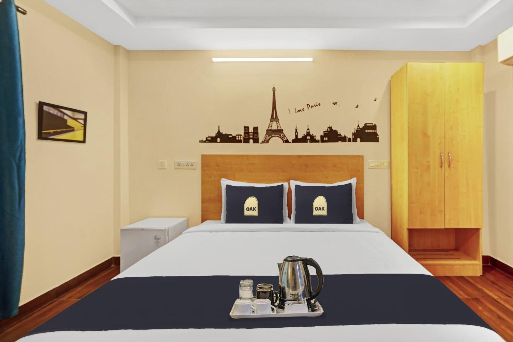 Capital O De Alphabet Kakinada Hotel Kültér fotó